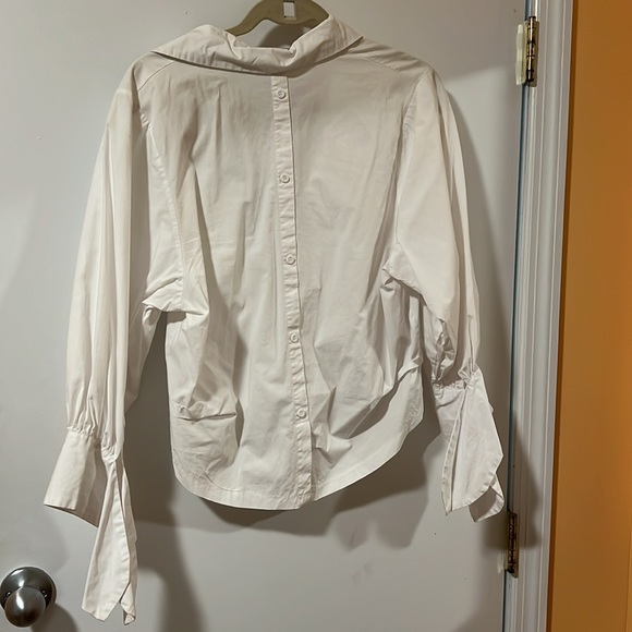 White Short Sleeve Button Down Blouse Size M by Nancy - Picture 2 of 4